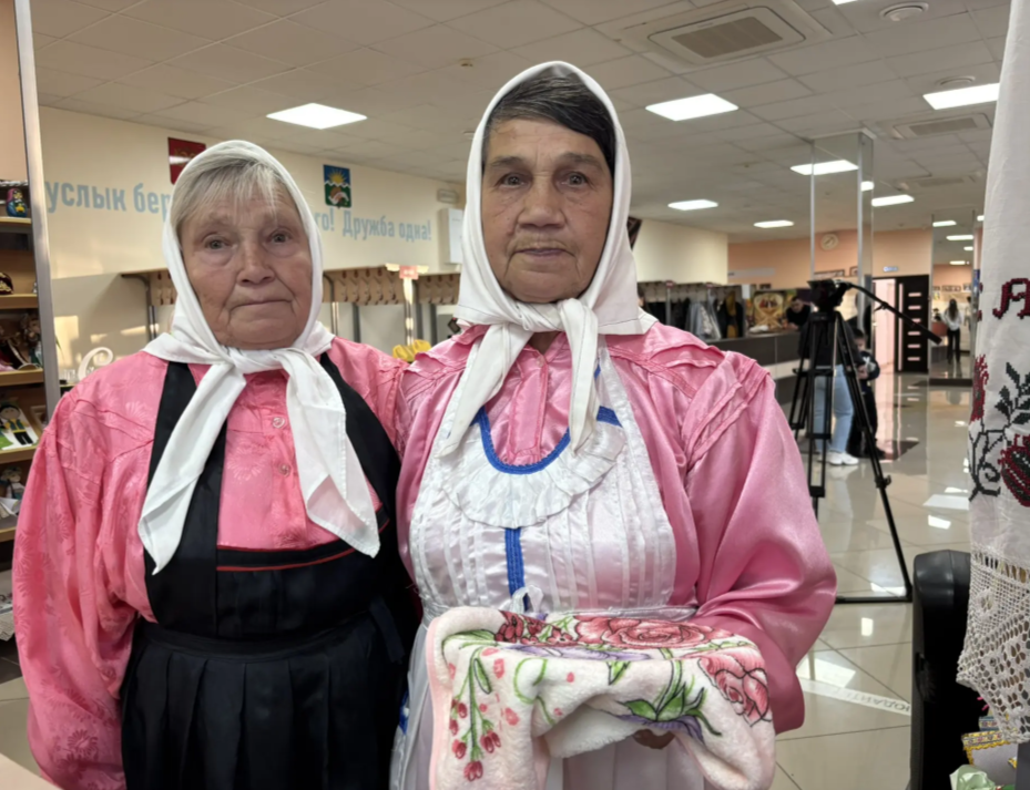 Мария Кириллова и Нина Андреева