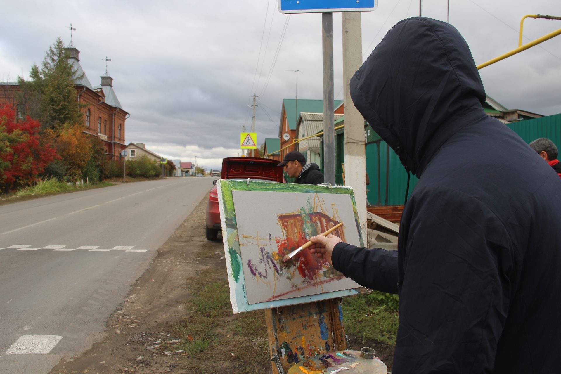 На улицах Буинска появились художники с мольбертами. Что они рисуют?