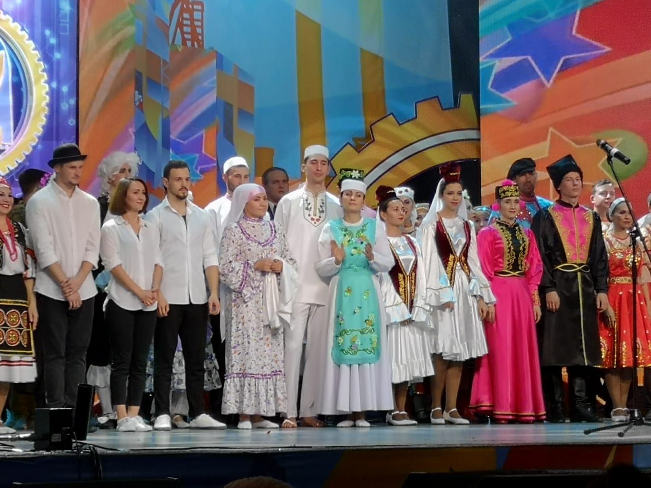 В суперфинале фестиваля "Безнен Заман" хореографический коллектив Буинских электрических сетей занял первое место (+фото)
