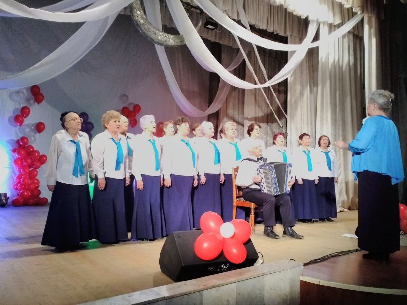 Сколько денег для детского сада "Милэшкэй" было собрано на концерте буинских артистов? (фоторепортаж)
