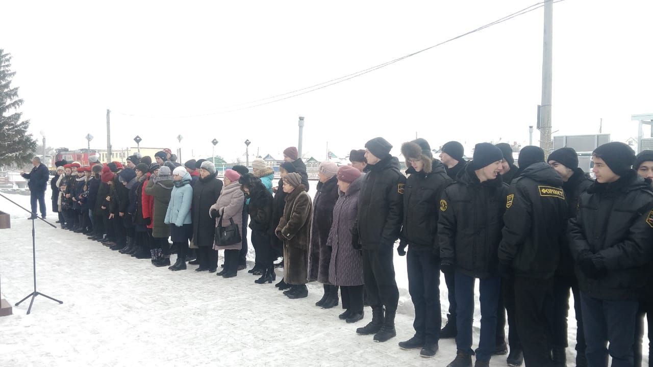 По случаю Дня Героев Отечества в Буинске состоялось открытие мемориальной доски Шакирзяну Ахтямову