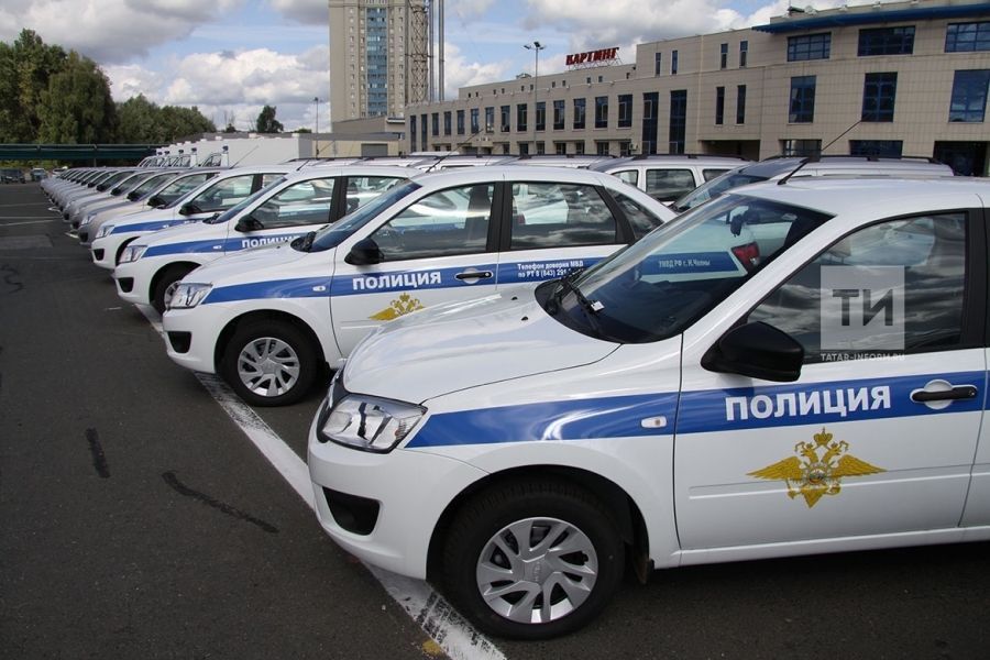 Буинские полицейские получили два новых автомобиля (ФОТО, ВИДЕОрепортаж)