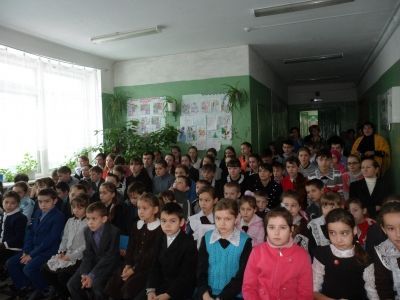 Десант сотрудников районной газеты, местного телевидения и гармонистов – в Аксунской школе (+фото)