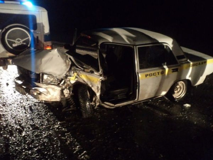 Водителя ВАЗ-2107 после ДТП пришлось извлекать из автомобиля спасателям