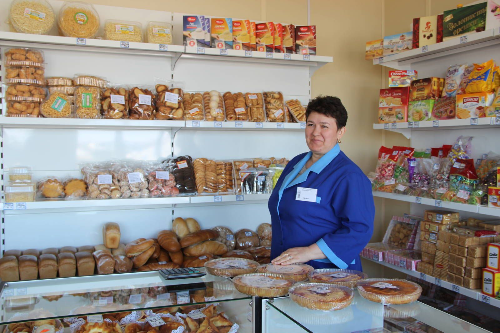 Сегодня в Молодежном поселке Буинского района открылись магазины (фоторепортаж)