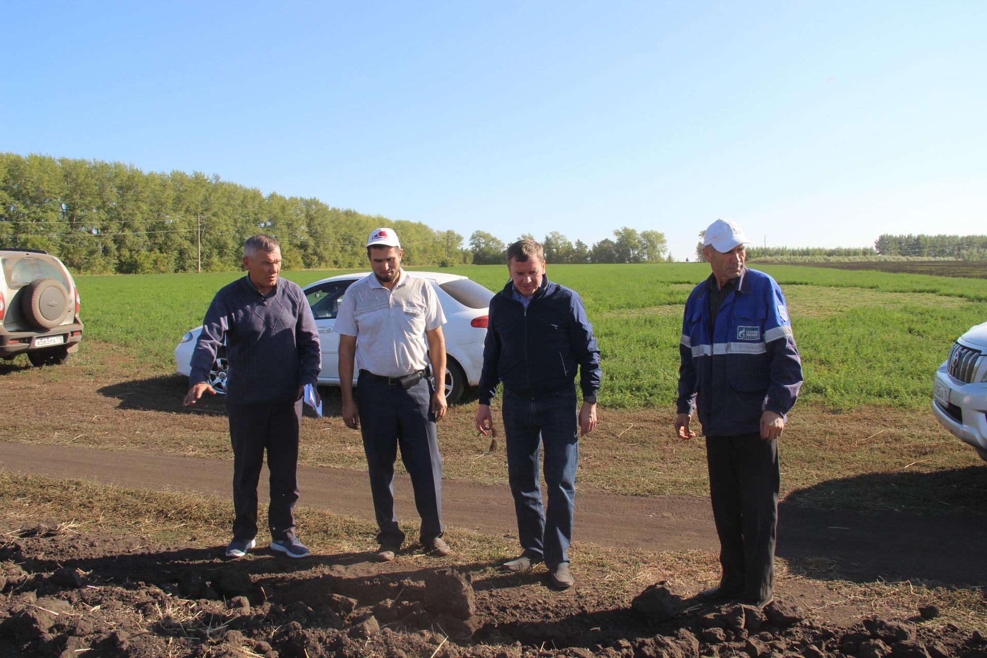 Сегодня глава Буинского района Марат Зяббаров встретился с фермерами района (фоторепортаж)