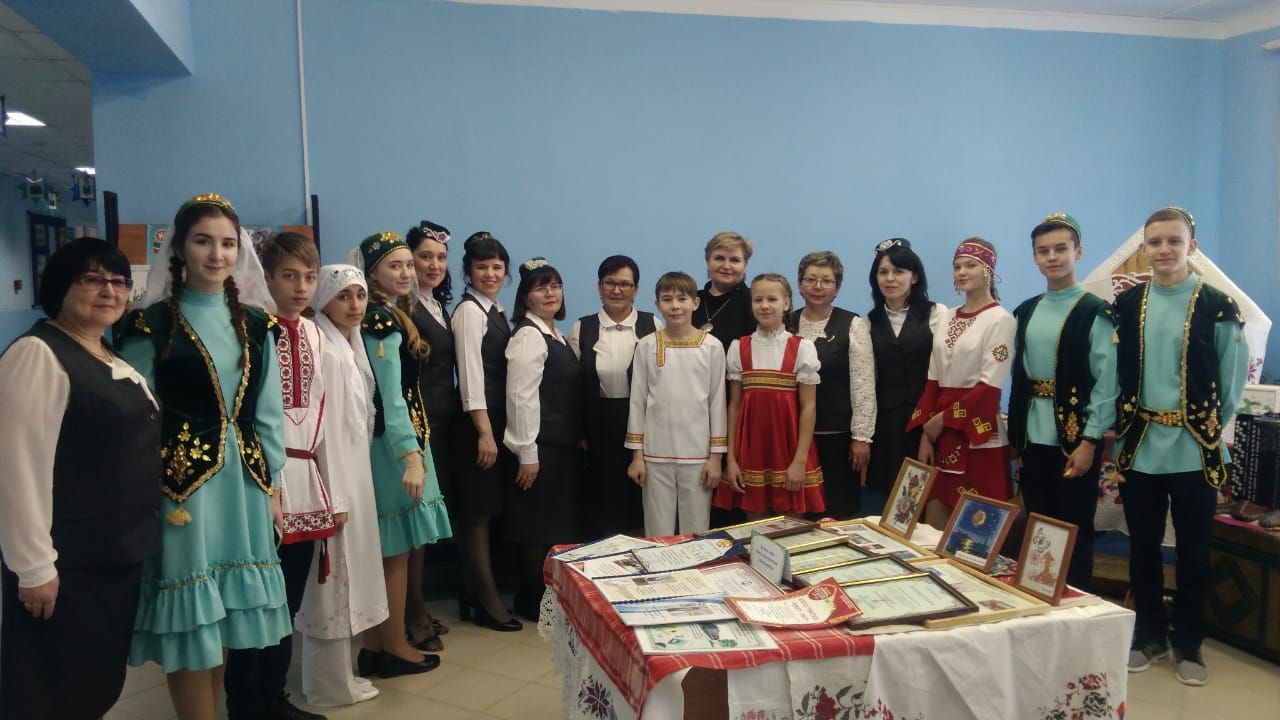 Выездное заседание Всемирного конгресса татар в Буинске