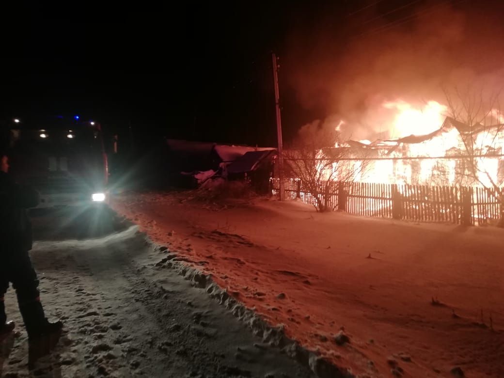 В деревне Черки-Гришино горел дом (+ фото)