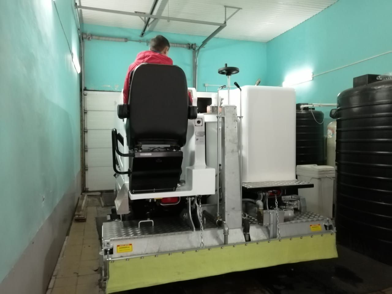 В Буинской спортивной школе обновлена ледозаливочная  машина(фото, видео)