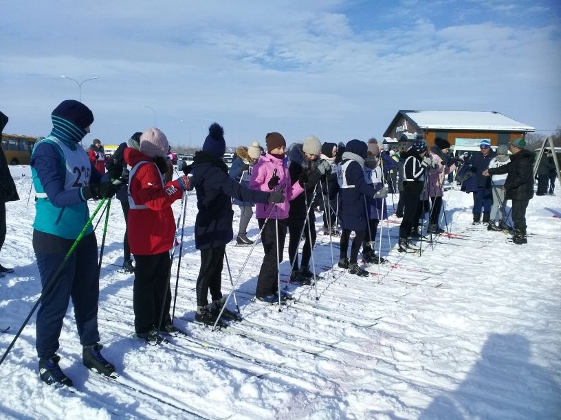 В Буинске на лыжню вышли боле 1700 человек (фоторепортаж)