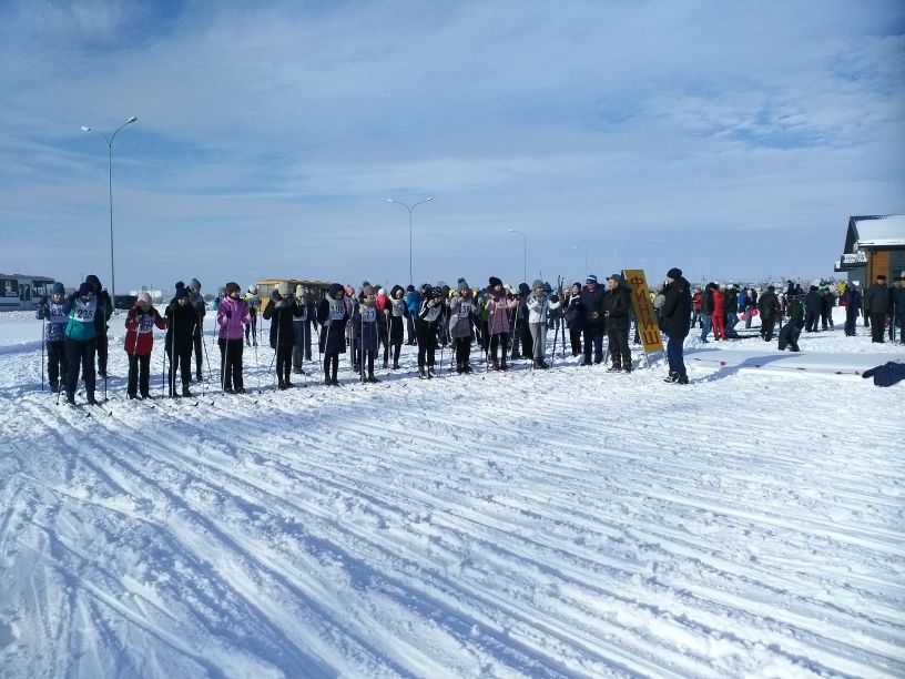 В Буинске на лыжню вышли боле 1700 человек (фоторепортаж)