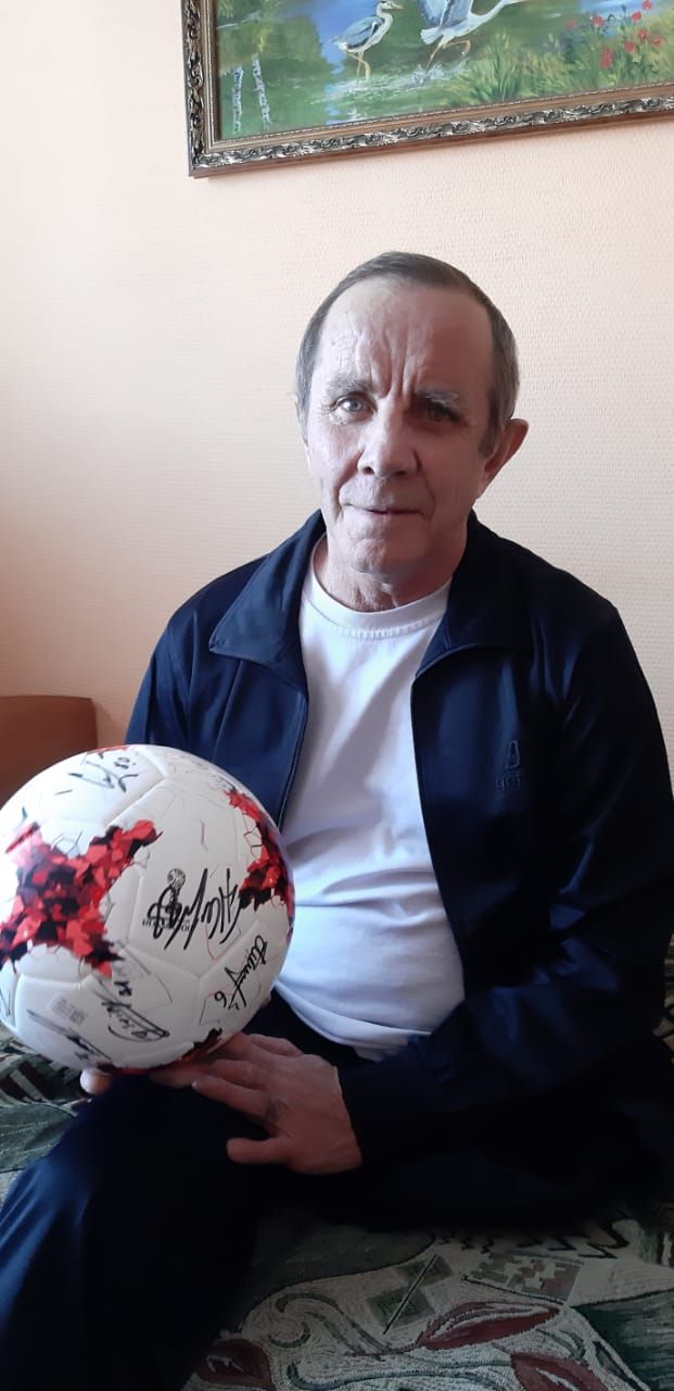 Жители Буинского дома-интерната получили подарки от футбольного клуба “Рубин” (+фото)