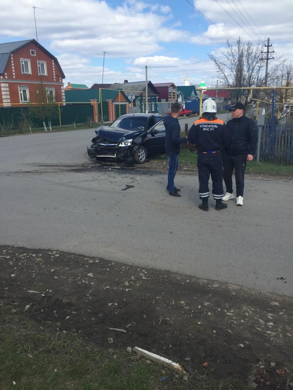 В Буинске ДТП на пересечении Вахитова и Жореса: автоледи и пассажирка доставлены в ЦРБ (+ фото)