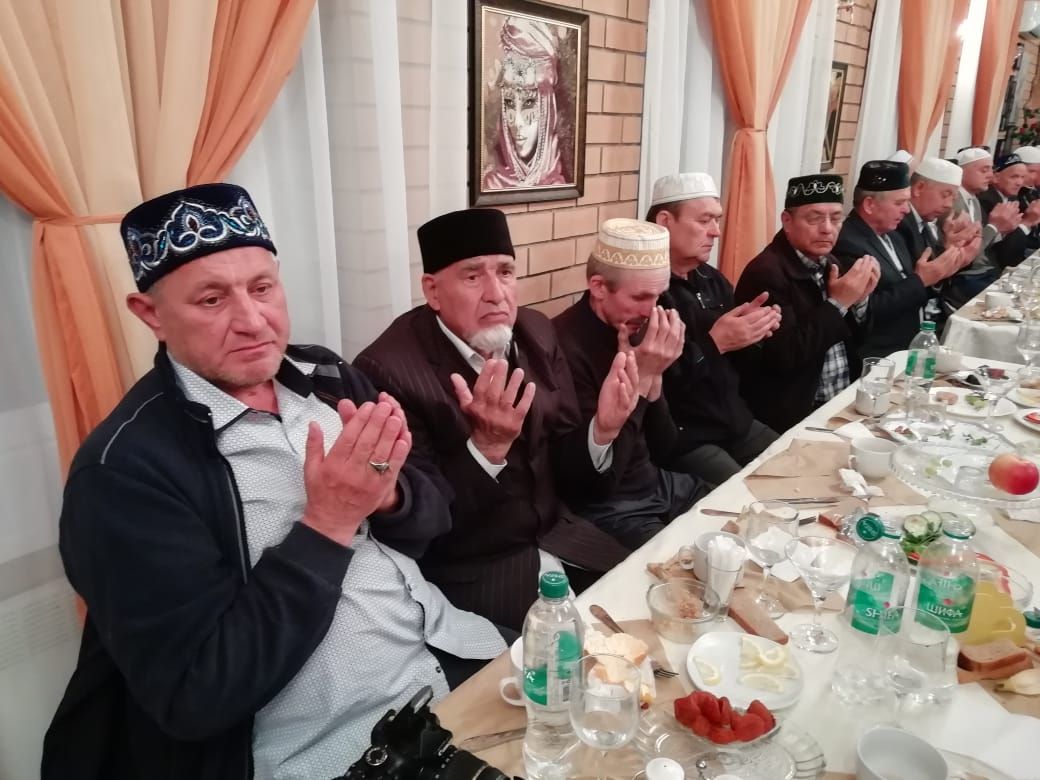 В Буинске состоялся ифтар с участием руководства района (фоторепортаж)