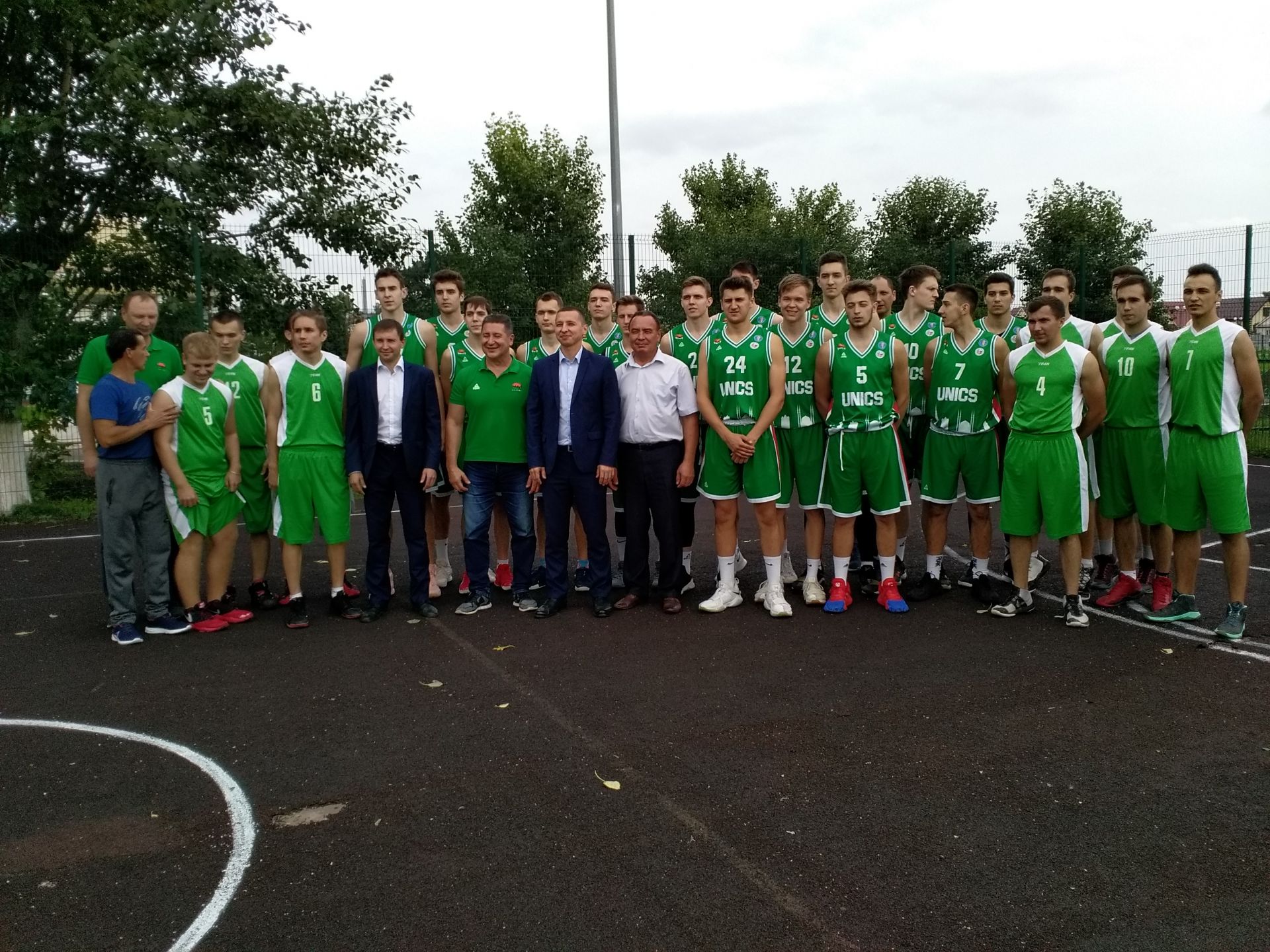 В Буинск приехала баскетбольная команда "Уникс-2"  + фото