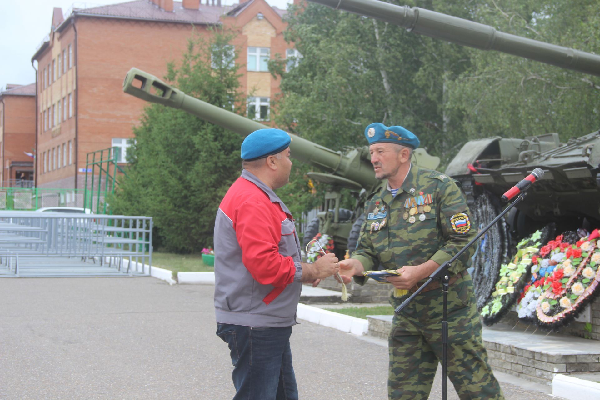 В Буинске отметили День воздушно-десантных войск (фоторепортаж)