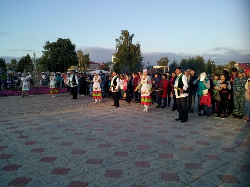 В Буинске сегодня состоялся праздник, посвященный Дню республики и Дню города (фоторепортаж)