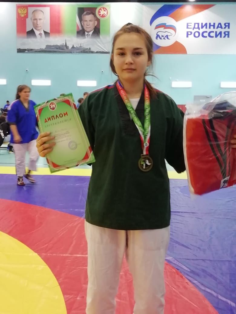 Буинские девушки – призеры первенства Татарстана по борьбе