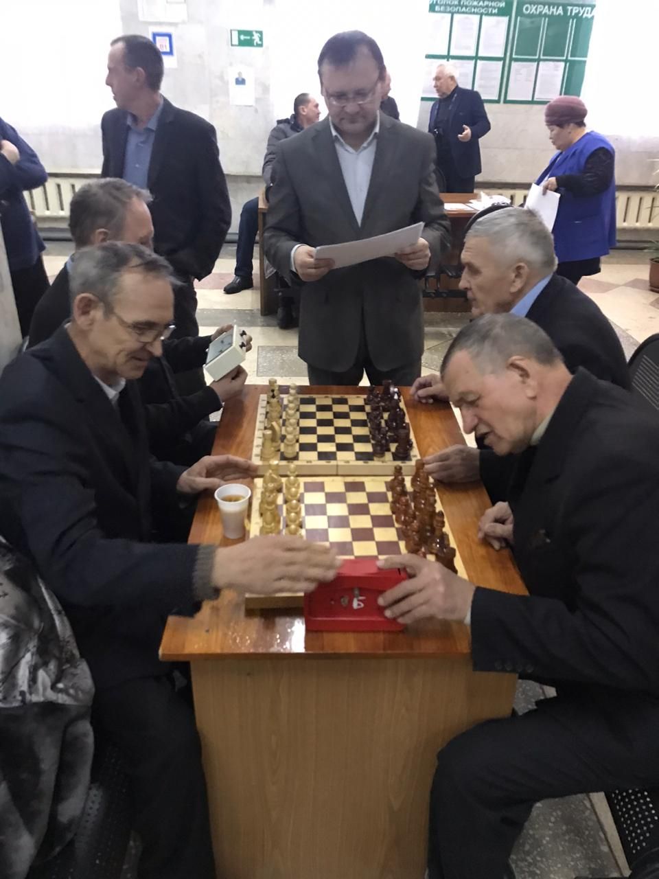 Буалы пенсионерлар шашка-шахматта көчле