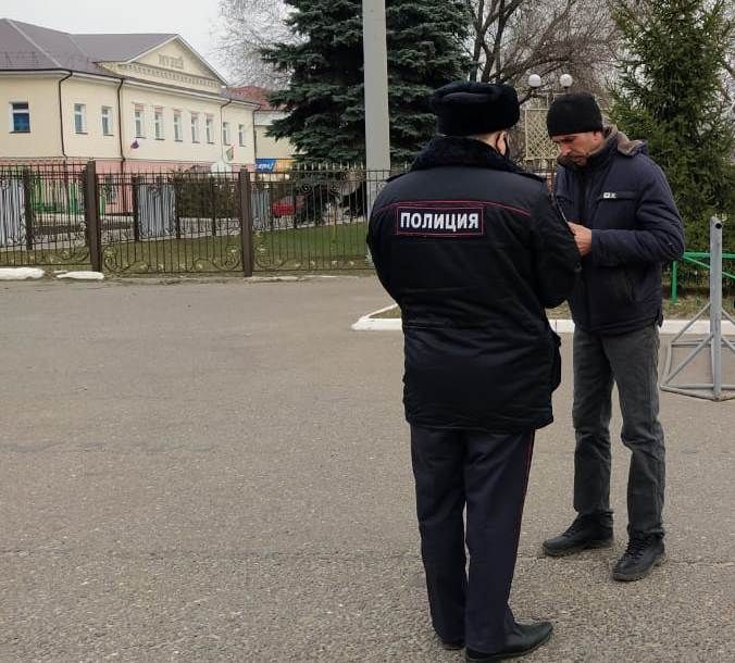 Сегодня буинские полицейские выявляли нарушителей режима самоизоляции (+фото)