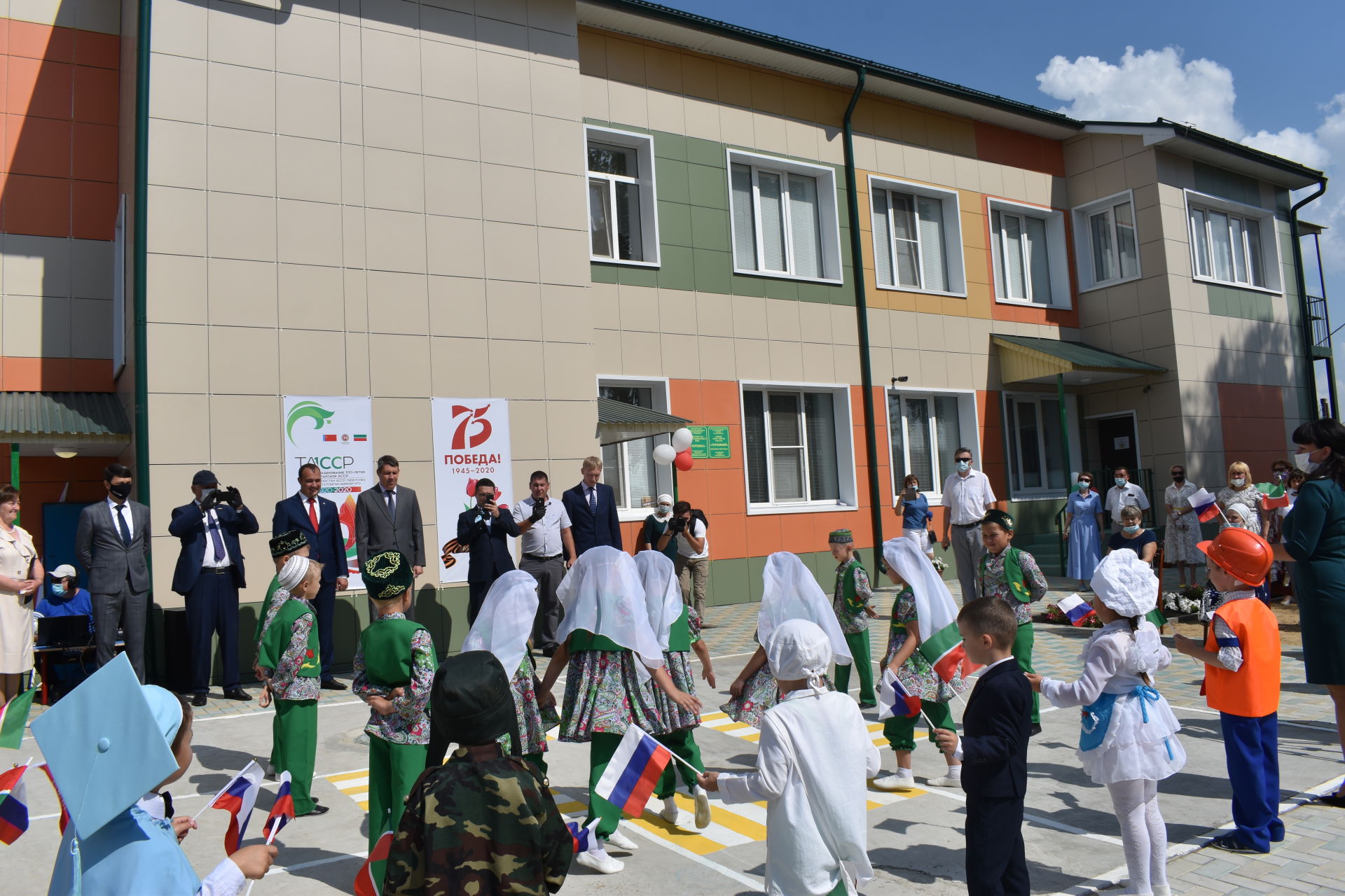Сегодня в Буинске после капитального ремонта открылись детские сады и дом культуры (фоторепортаж)
