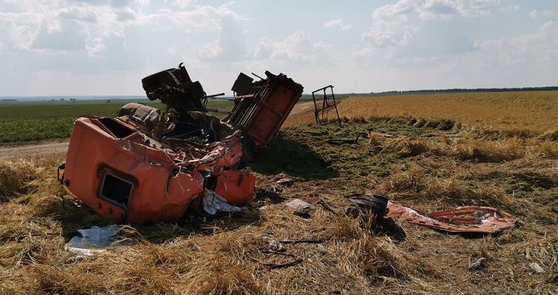 В сельской дороге погиб молодой водитель КАМАЗа