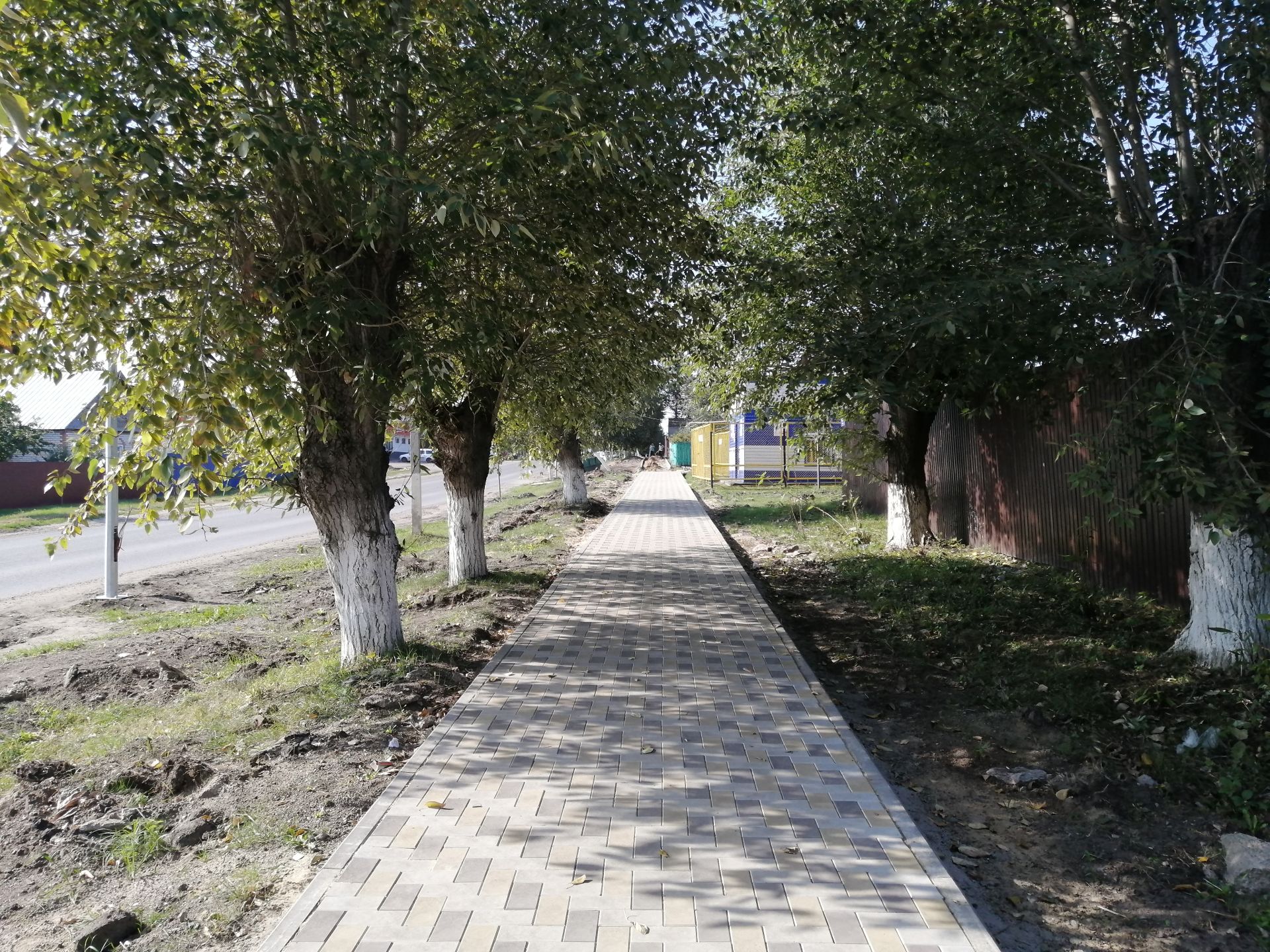 В Буинске за последние 3 года за счет средств самообложения граждан построено 7043,5 м тротуаров (фото)
