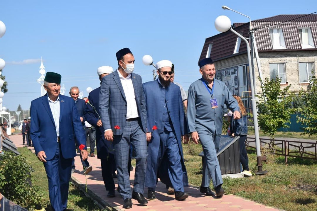 Сегодня в Буинском районе состоялось торжественное открытие мемориального комплекса, посвящённого Ахмар хазрату