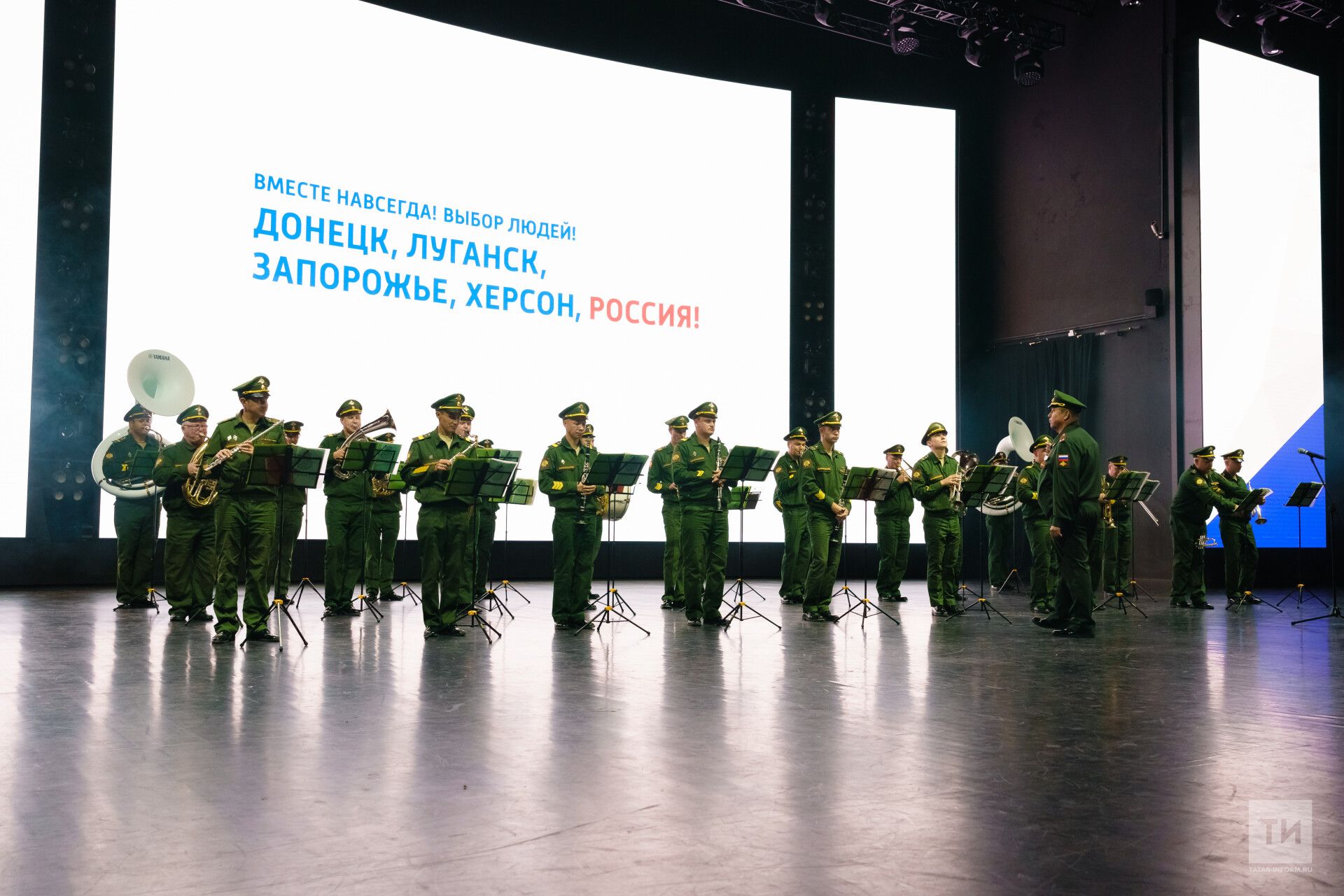 «Нет никого, кто не сопереживал бы»: в «Казань Экспо» прошел концерт для мобилизованных