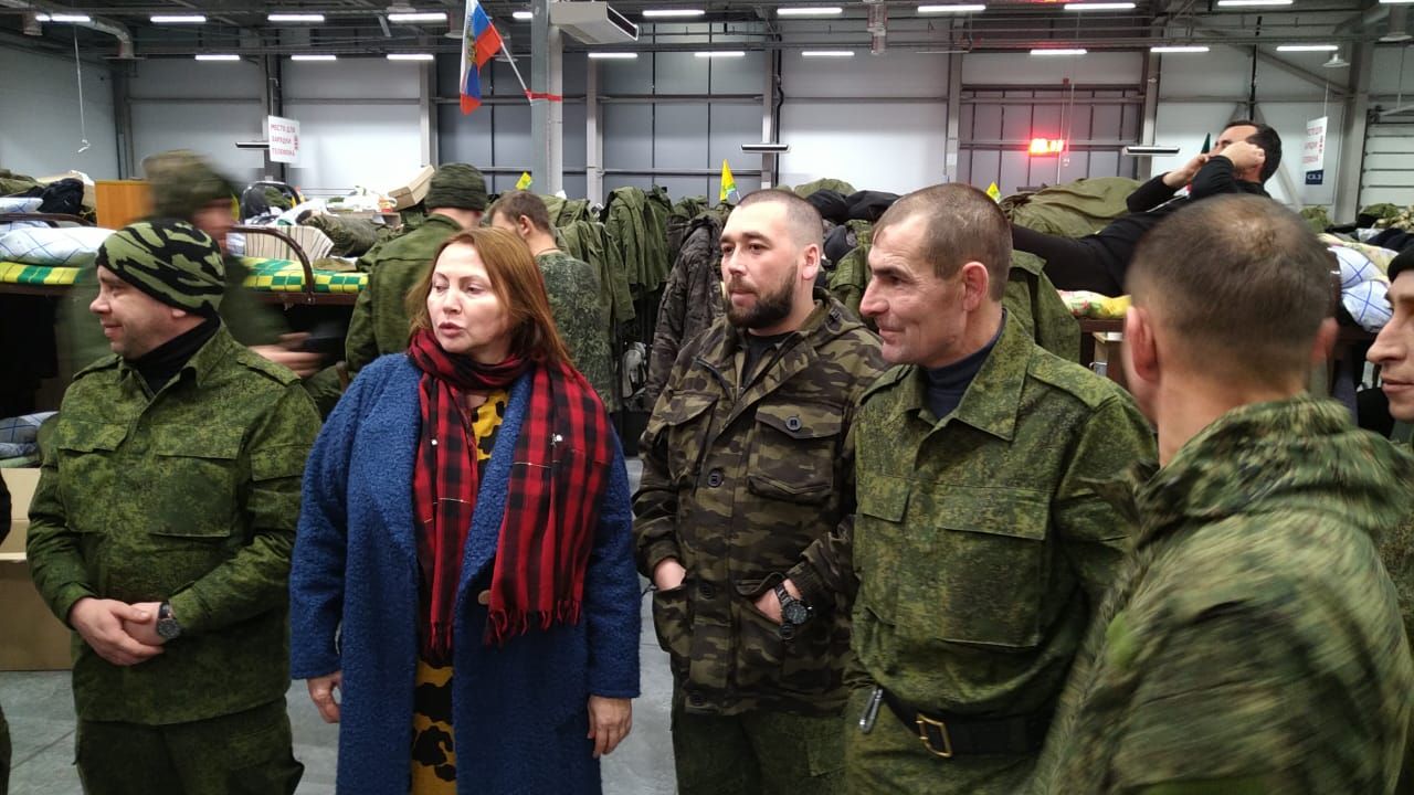 Руководители Буинского района вновь поехали в Казань к мобилизованным с гуманитарной помощью