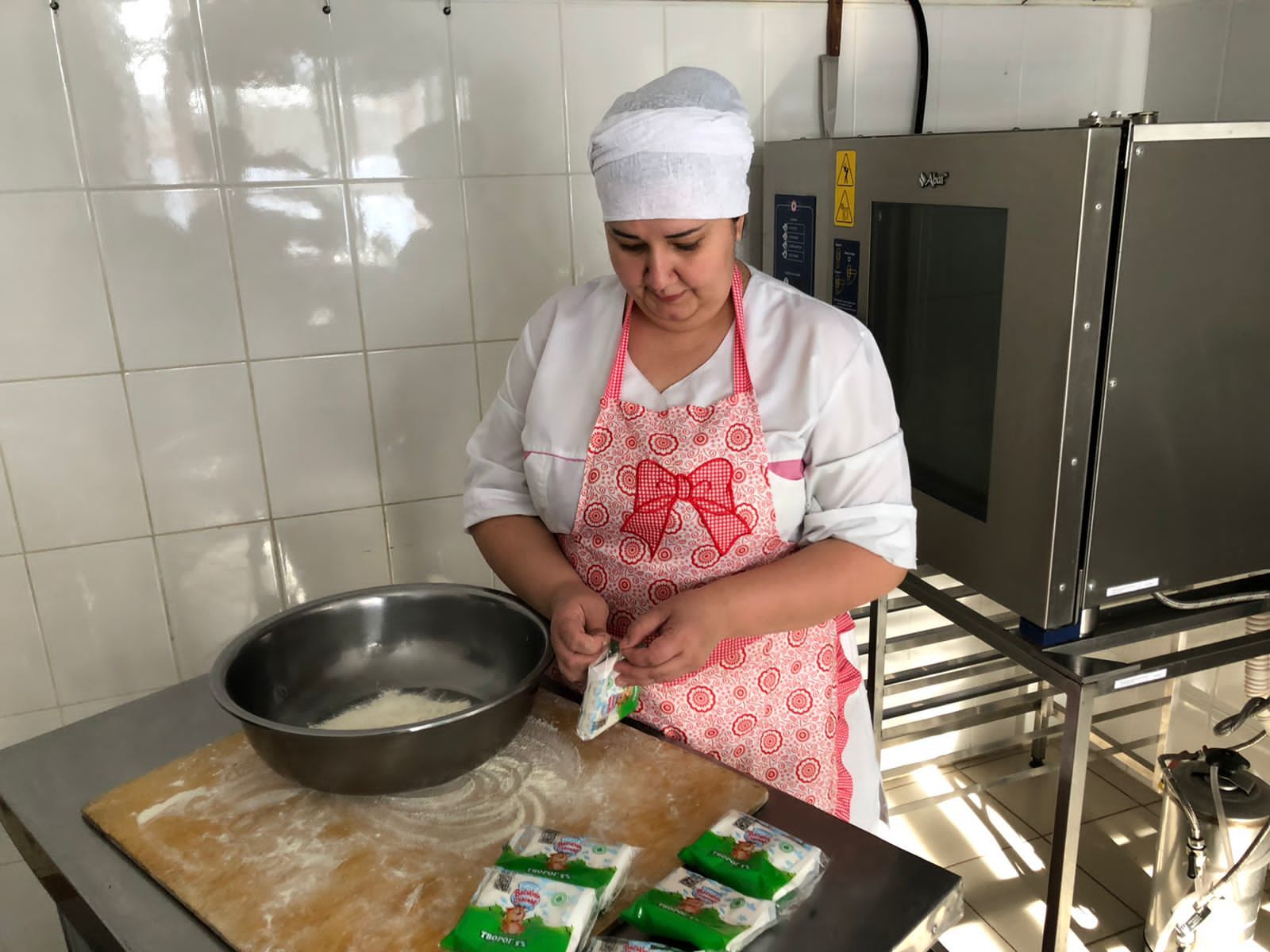 Мастера кулинарии Буинска учат готовить вкусные блюда из творога (фото)