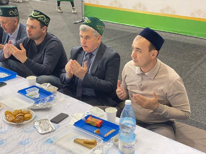Ранис Камартдинов принял участие в ифтаре в Ульяновской области (+фото)
