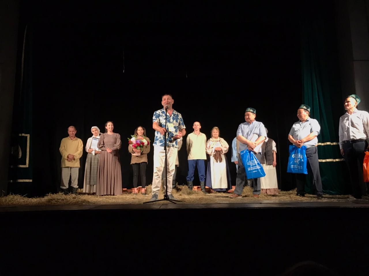 Сегодня на сцене Якутского Тюза буинские артисты сыграли спектакль «Барыня» и «Му-му» (+фото)
