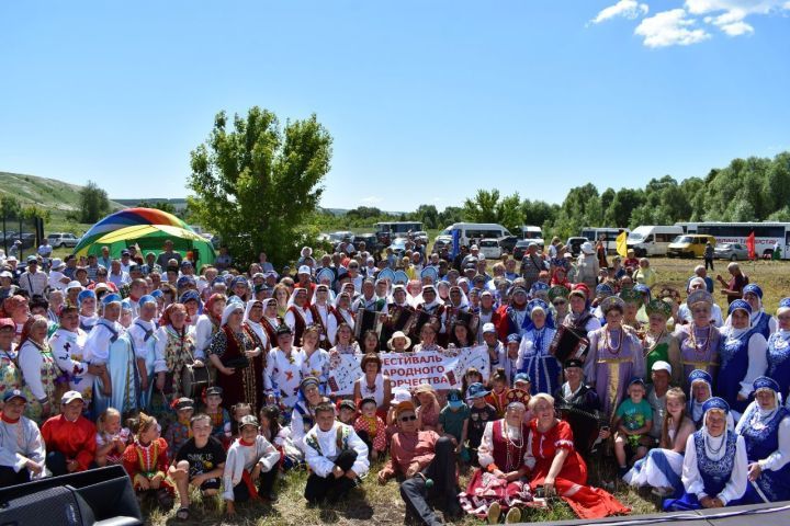 Буинцы участвовали в фестивале «Играй, гармонь, в Соболевском!»  (ВИДЕО)