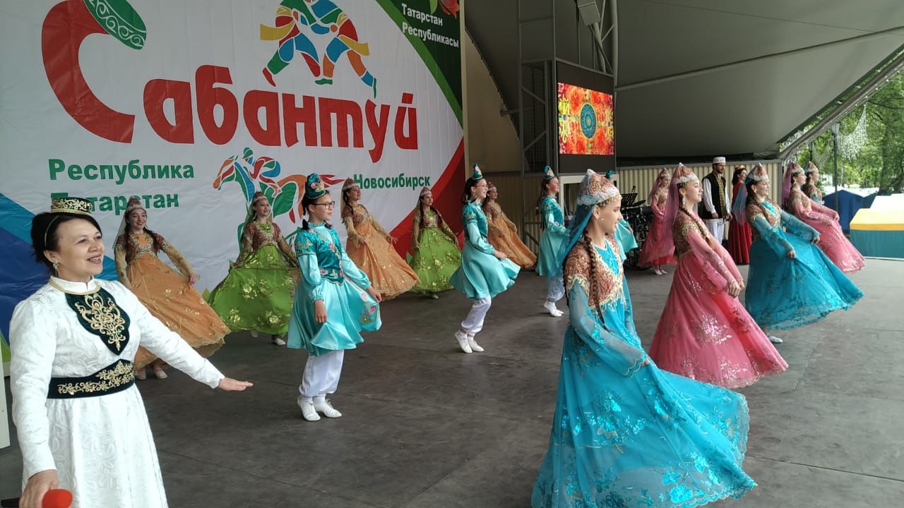 Буинцы принимают участие в Сабантуе в Новосибирске (+фото, видео)