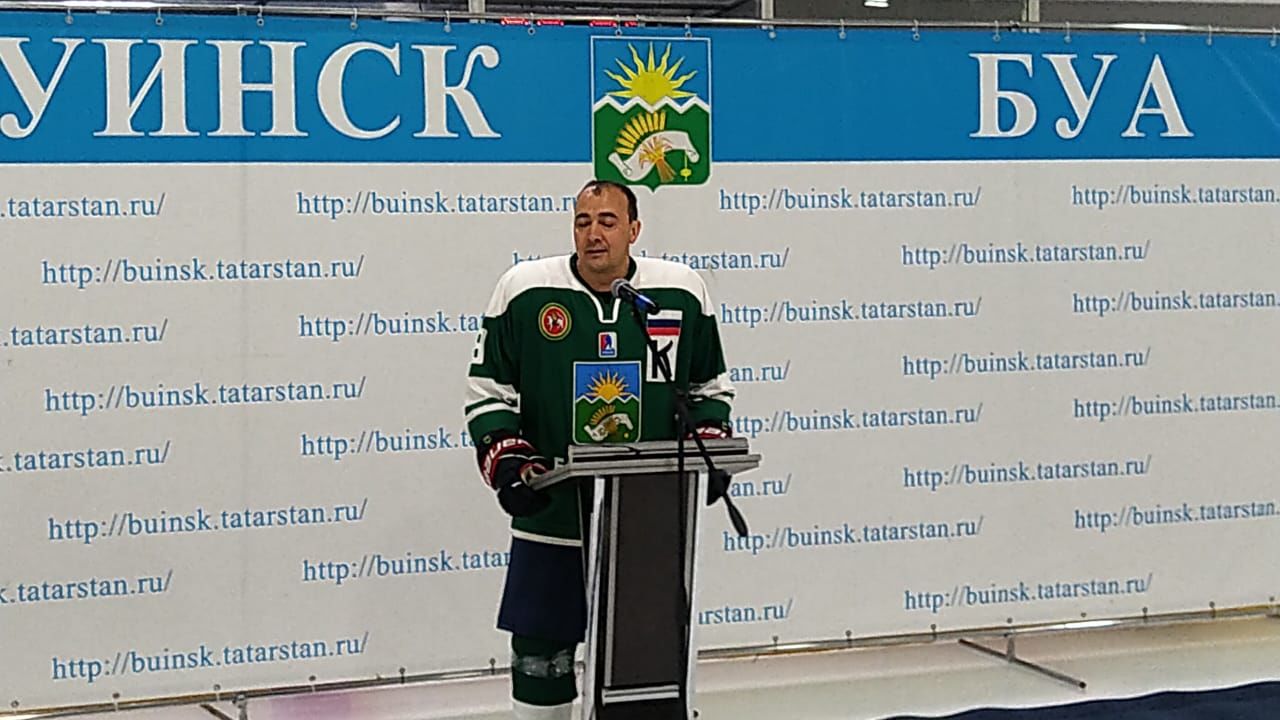 В Буинске проходит межрегиональный турнир по хоккею (+фото)