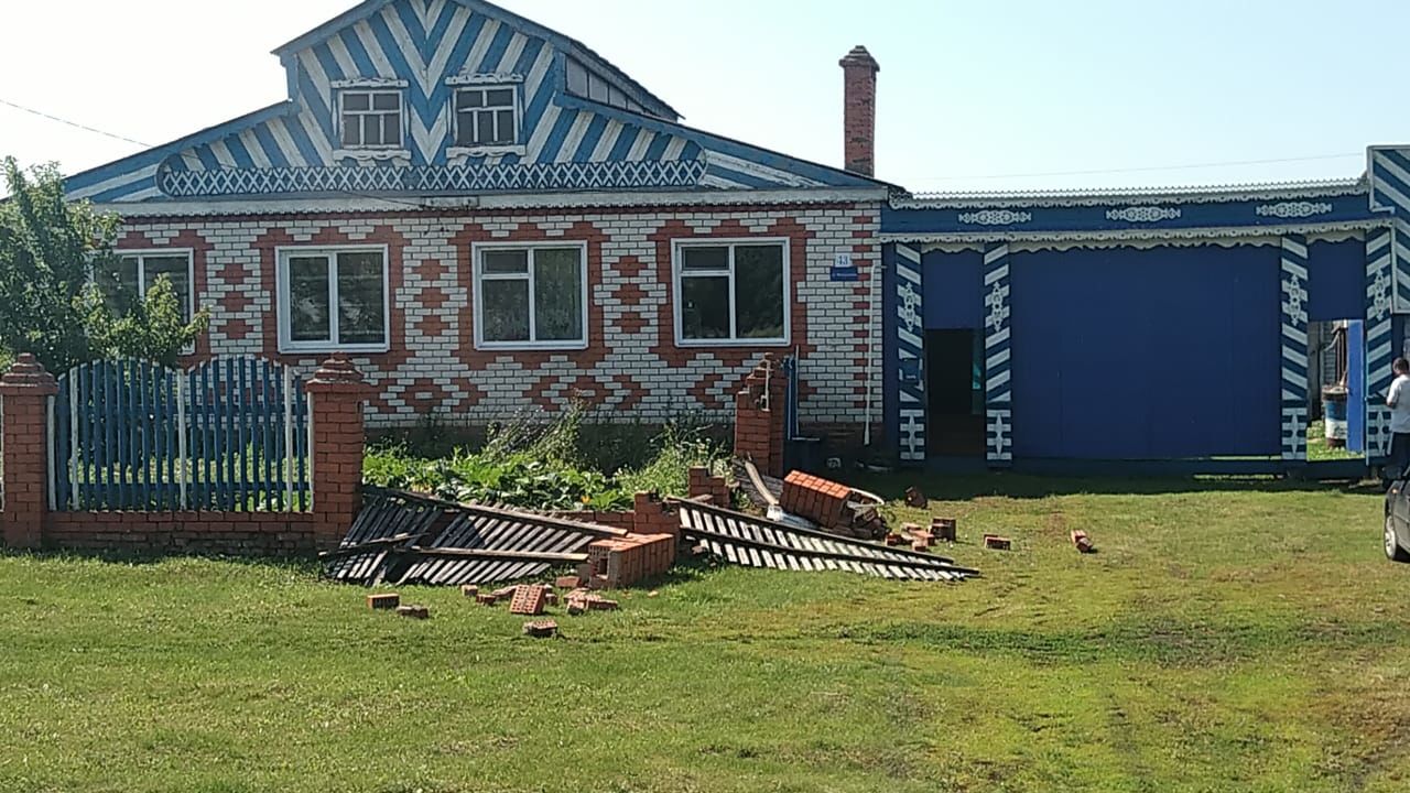 В Буинском районе ураган снес крыши (ФОТО, ВИДЕО)