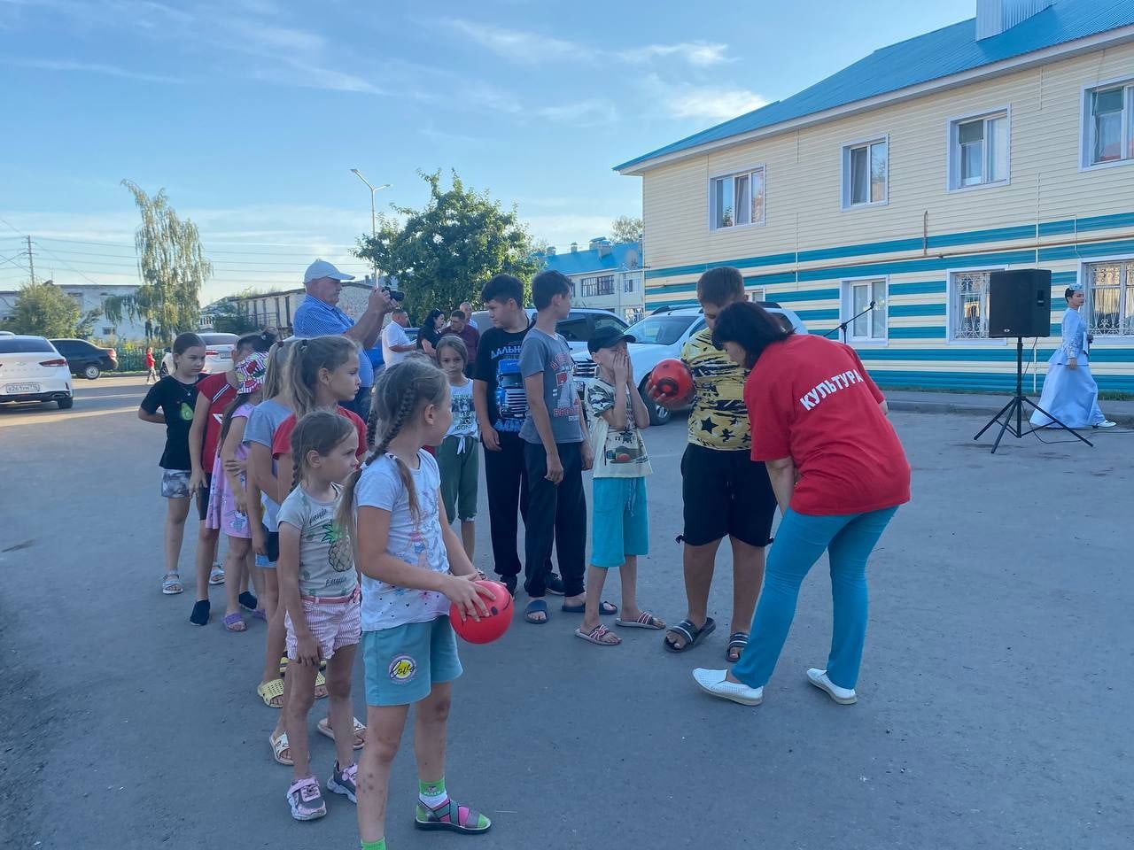 В Буинске стартовали «Праздники двора» в честь завершения ремонтных работ (+фото)