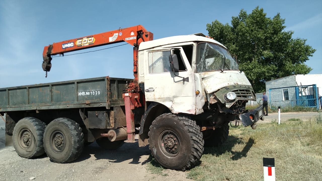 Сегодня, на второй половине дня на  трассе вблизи села Степановка Буинского района произошло крупное ДТП (фото, видео)
