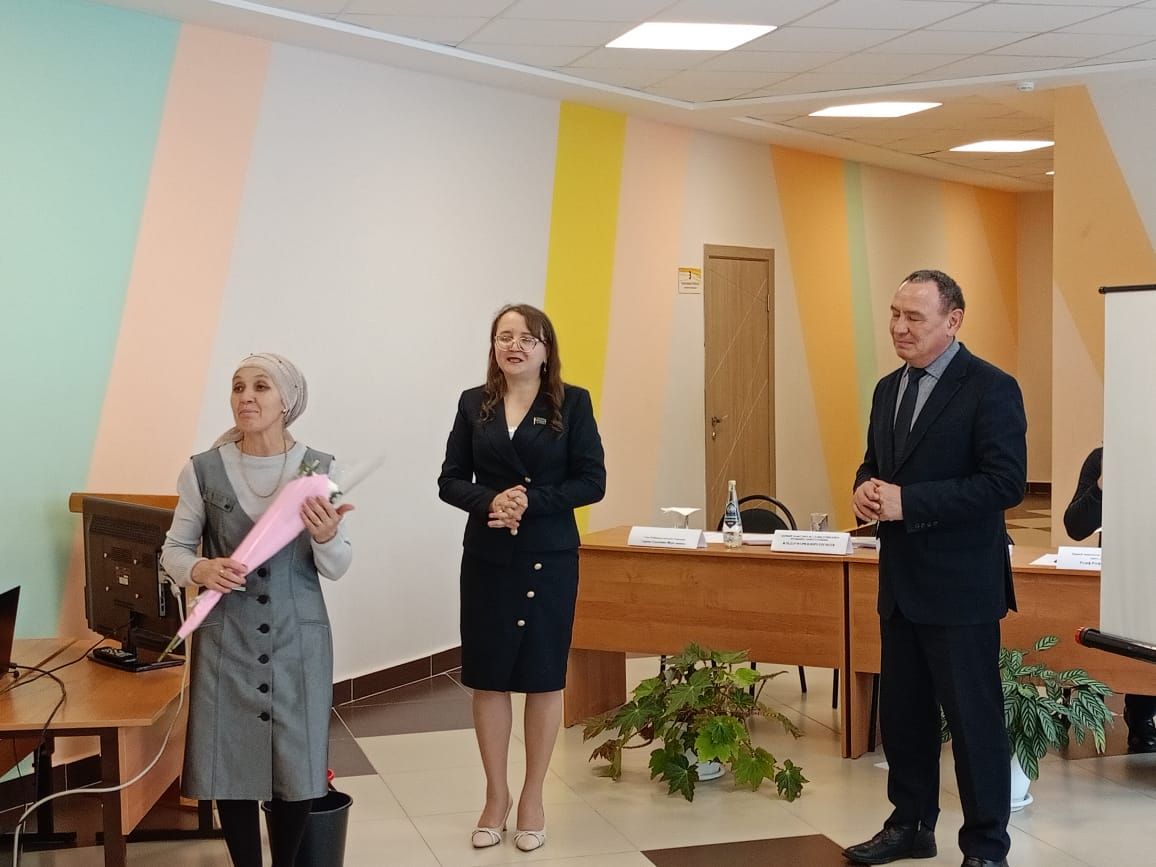 В Буинске на сельском сходе чествовали семьи, чьи близкие служат в СВО(фото)
