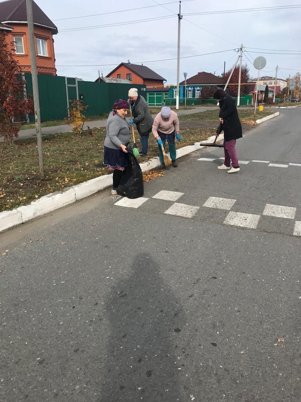 Гимназия имени М.М. Вахитова: субботник стал доброй традицией