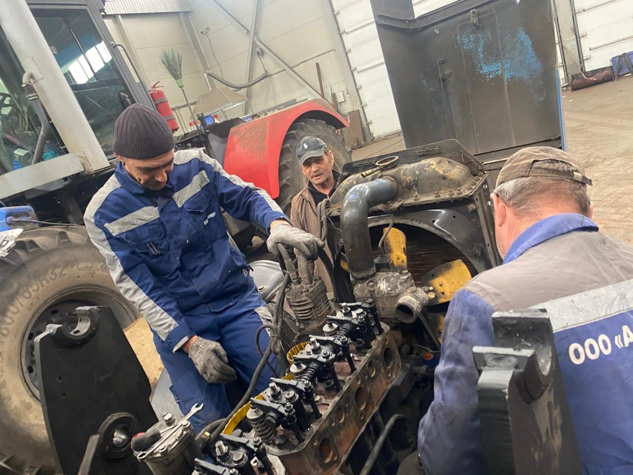 В ООО «Авангард» стартовал плановый ремонт сельхозтехники.