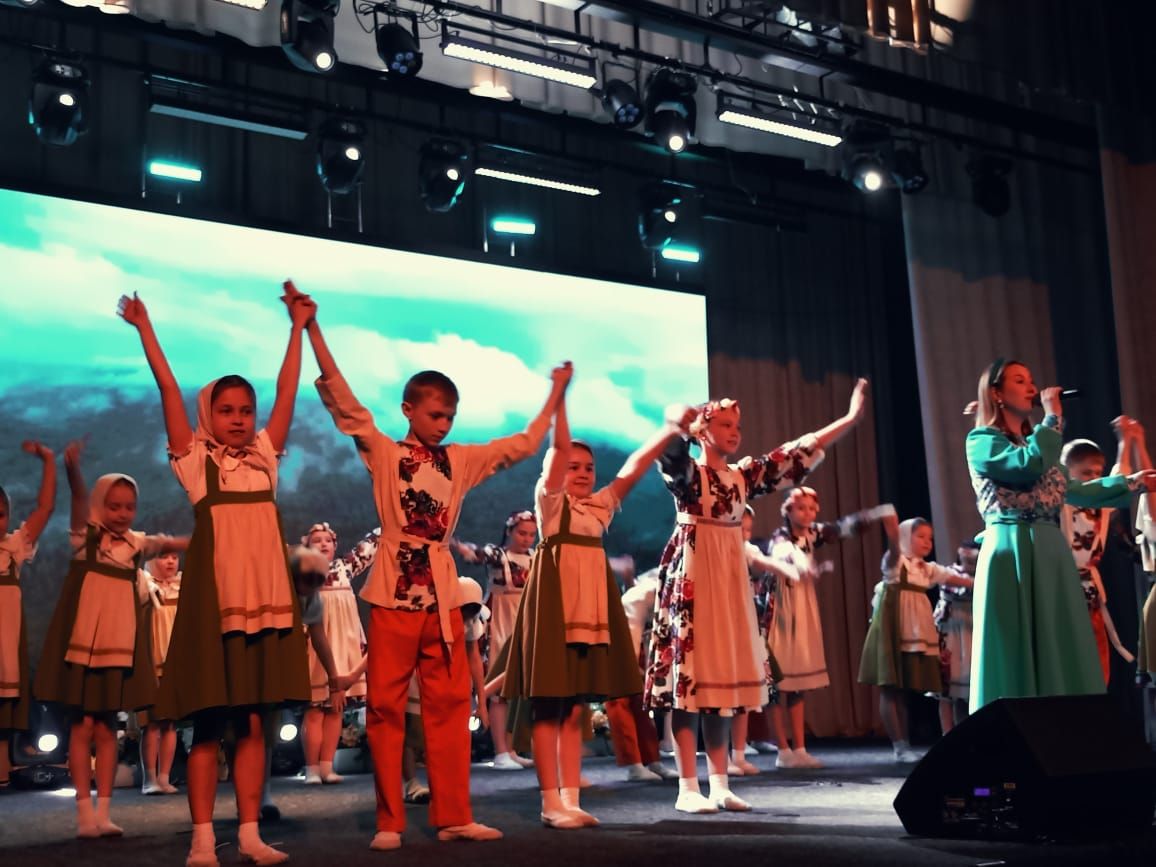 Сегодня в Буинске прокуроры пели, плясали, читали стихи (+фото, видео)