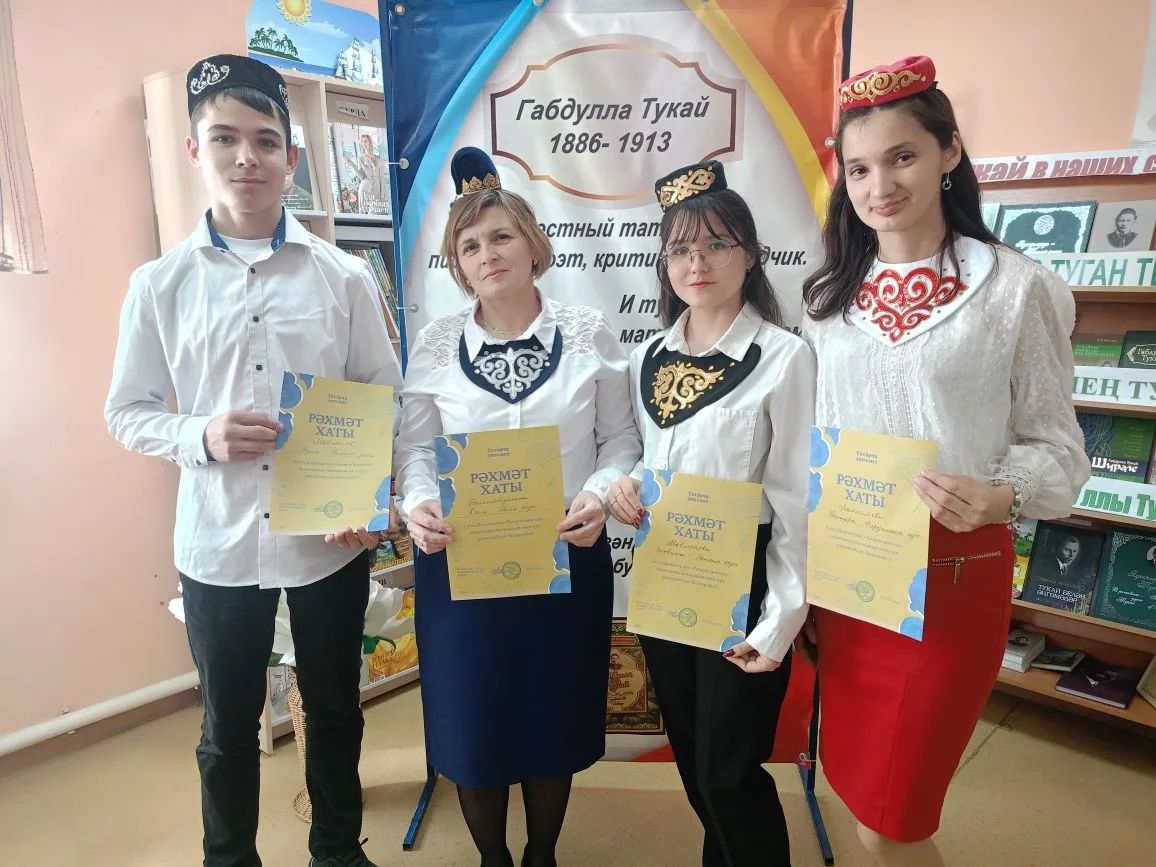 Сегодня в Буинске писали «Татарский диктант». Активное участие приняли и члены местного отделения Всемирного конгресса татар