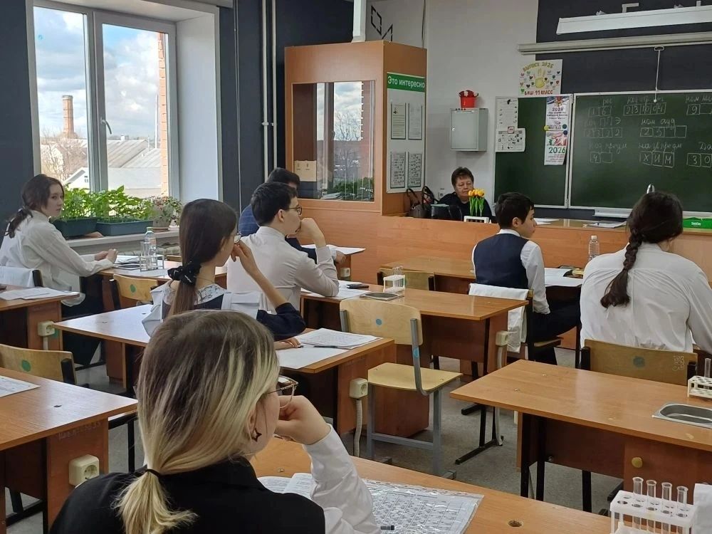 В Буинском районе прошло пробное диагностическое тестирование для выпускников 9-х классов по химии и физике