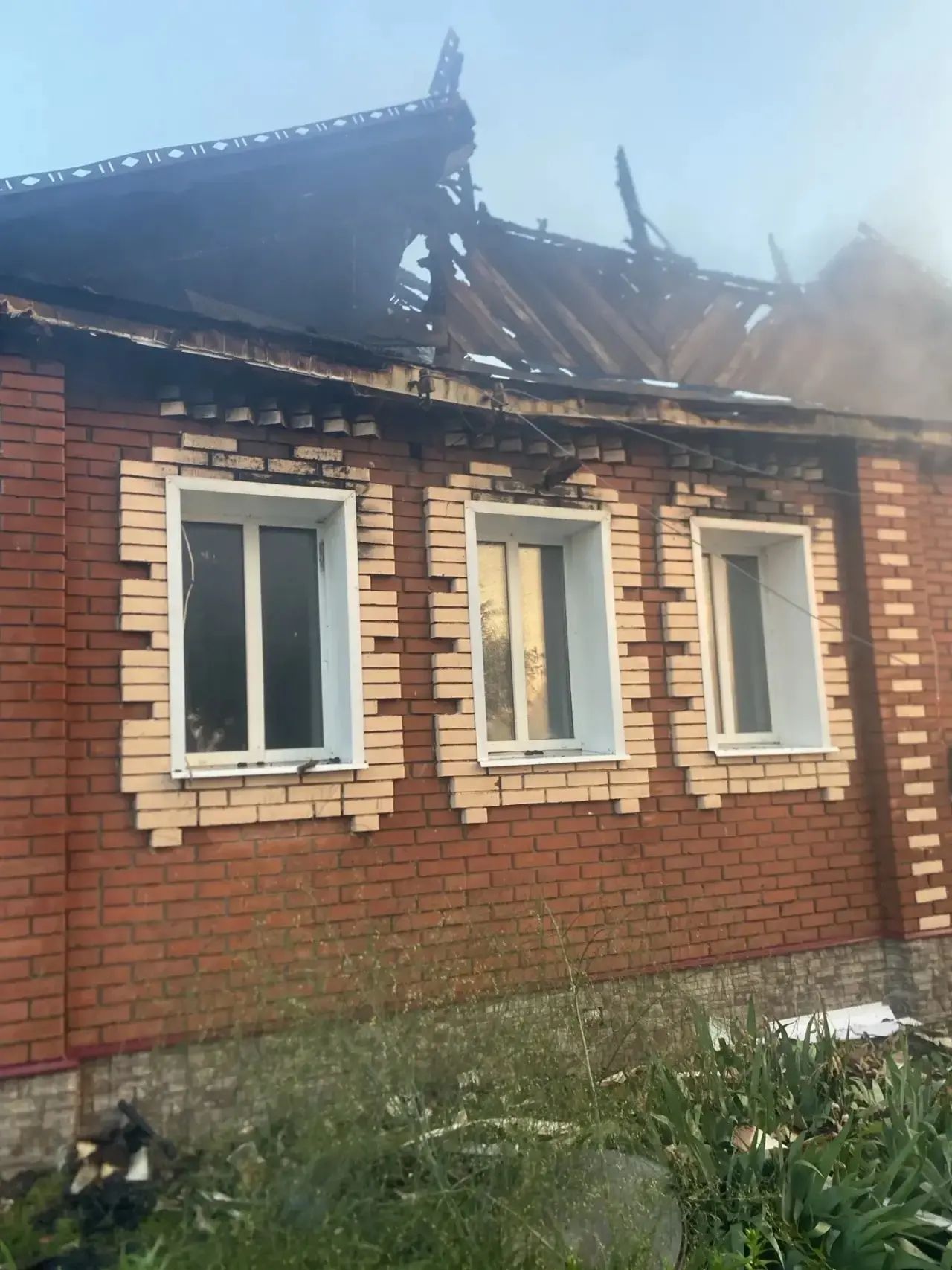 В селе Мокрая Савалеевка Буинского района из-за пожара сгорели два дома