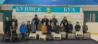 Яркое выступление фигуристов и новые экипировки для юных хоккеистов: в Буинске отметили День тренера (фото)