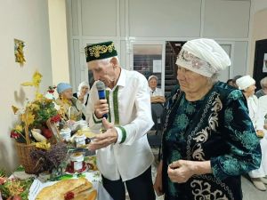 Буинским пенсионерам предоставляются бесплатные услуги бани и парикмахерской
