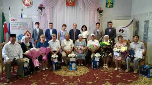 В Буинском районе поздравляли семьи,  вручили медаль «За любовь и верность» (фото, видео)