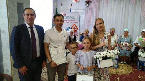 В Буинском районе поздравляли семьи,  вручили медаль «За любовь и верность» (фото, видео)